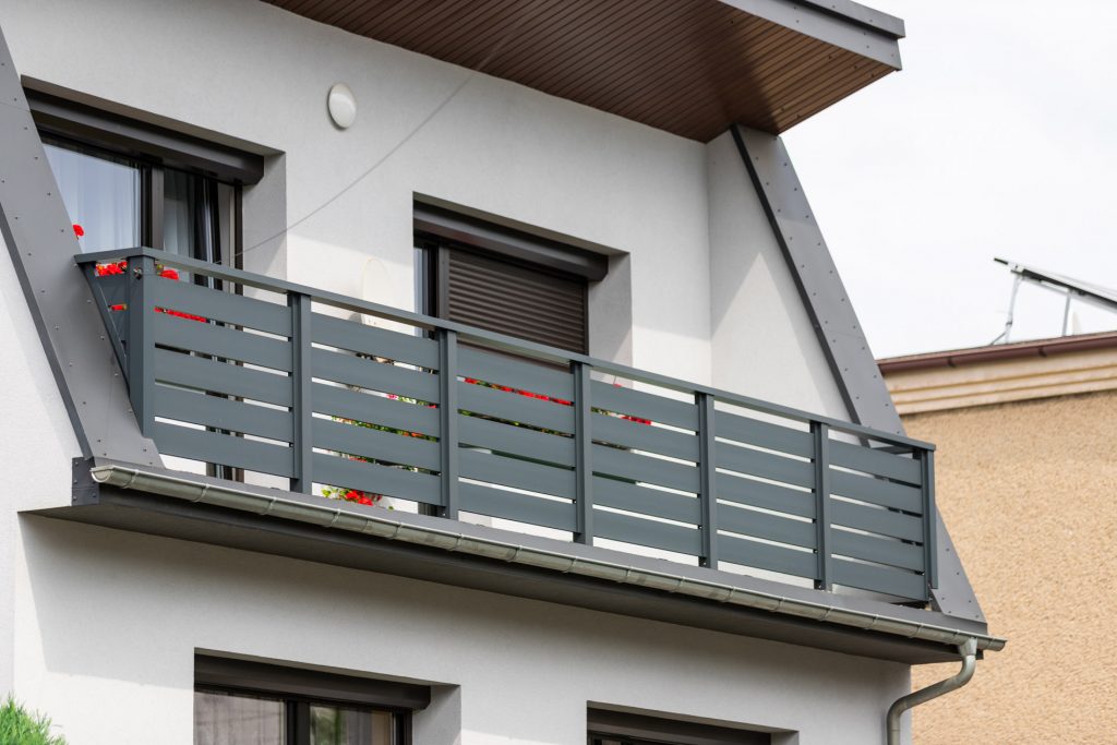 Balustrady z aluminium Tarnowskie Gory Plazowy Parawan Antracyt RAL7016 20220110 007